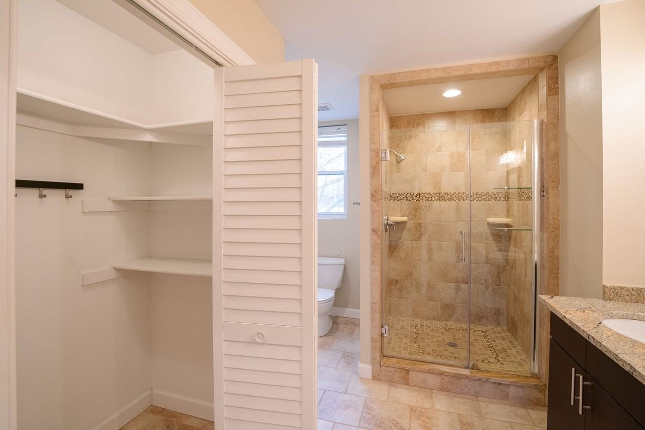 2033 Manton St - Photo 7 of 28