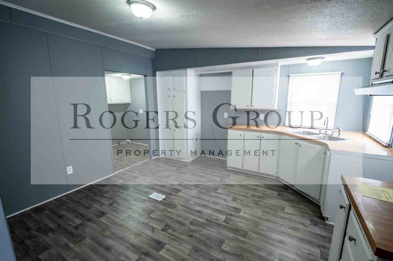 2390 Hicksboro Rd - Photo 2 of 10