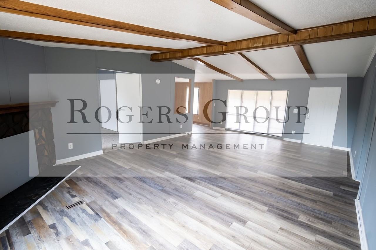 2390 Hicksboro Rd - Photo 3 of 10