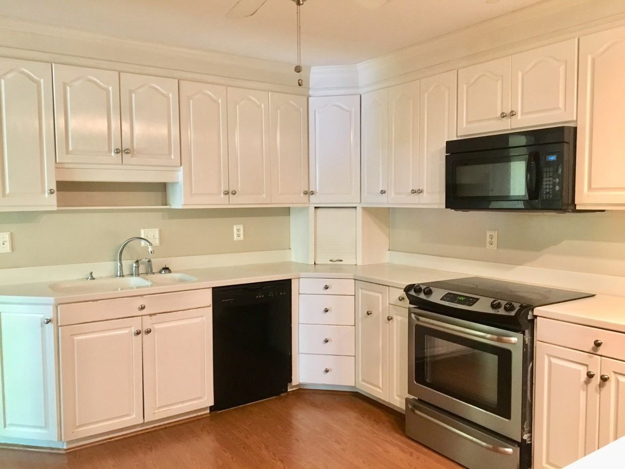 3650 Deerfield Dr - Photo 5 of 26