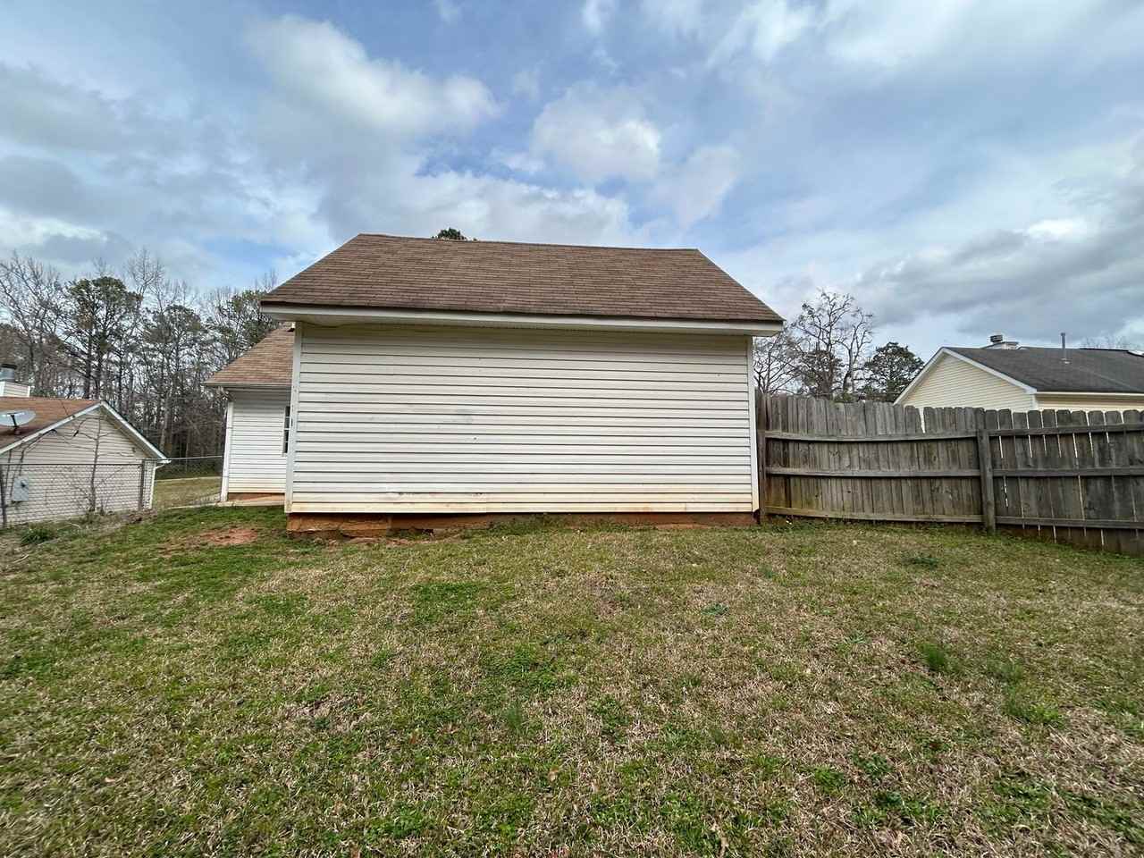 6 Priscilla Dr - Photo 4 of 25