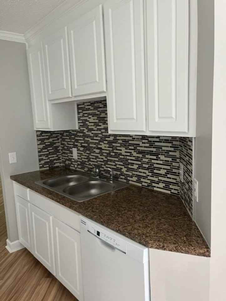 2020 Ball Park Rd - Photo 6 of 11