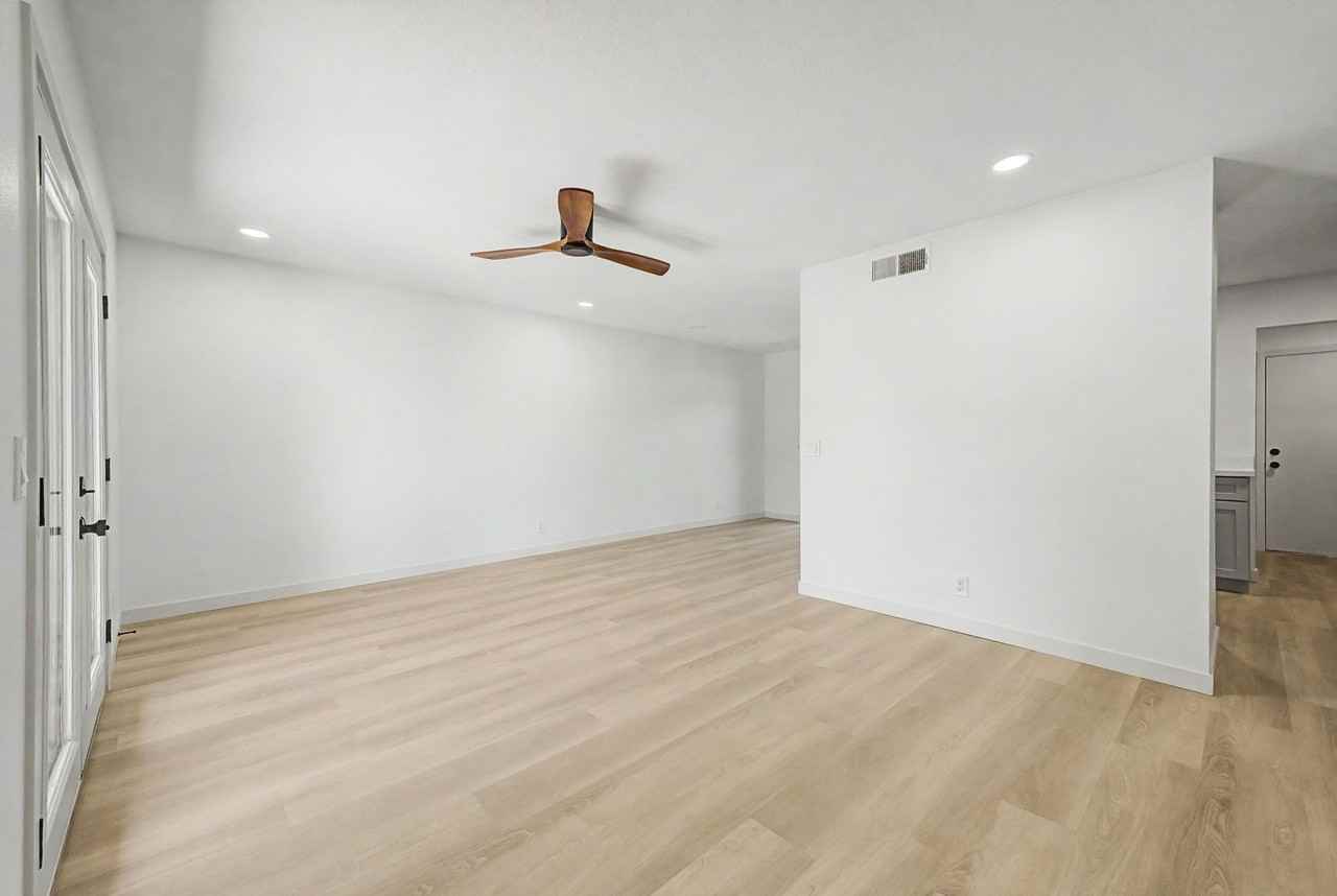 1818 W Village Way - Photo 2 of 26