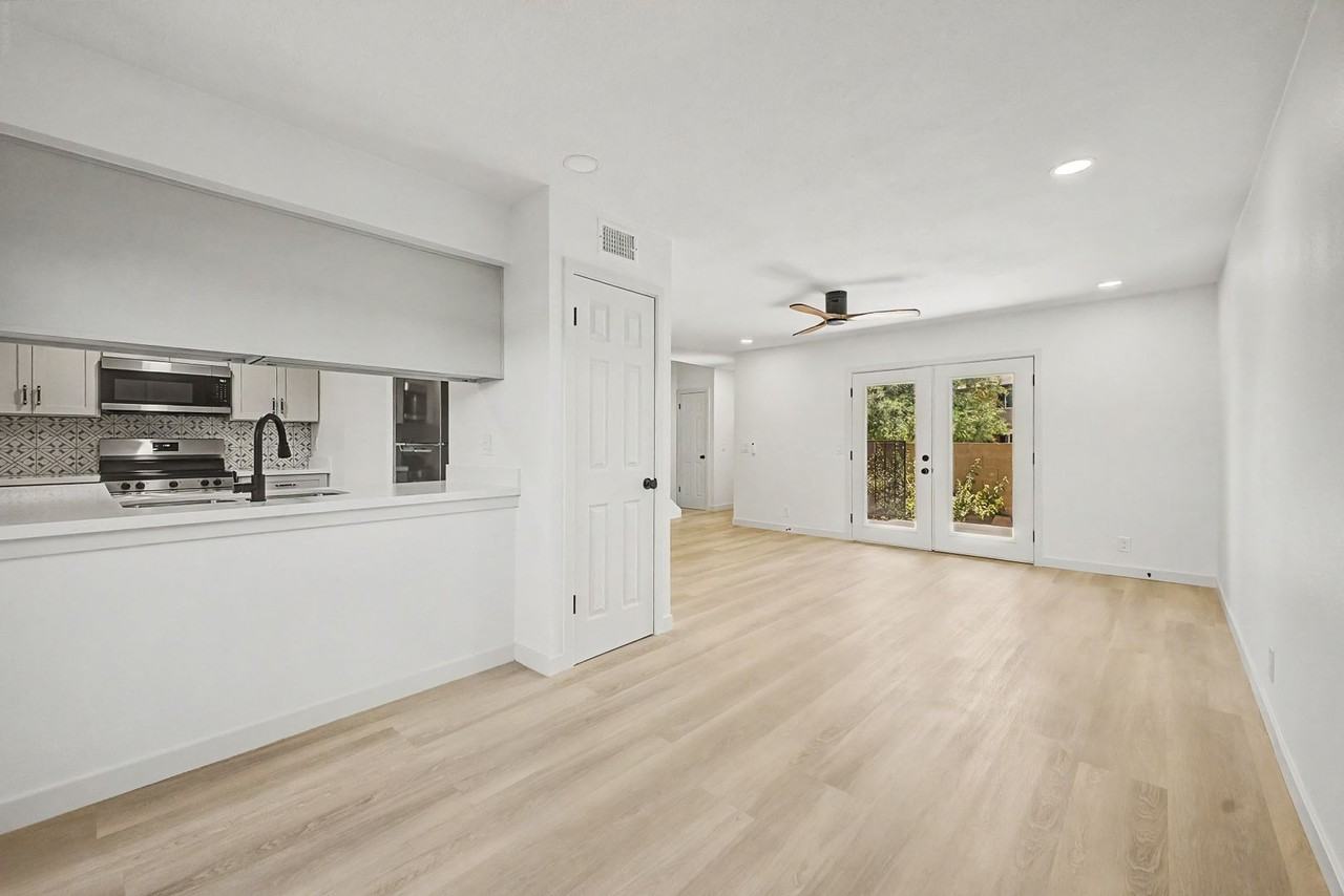 1818 W Village Way - Photo 7 of 26