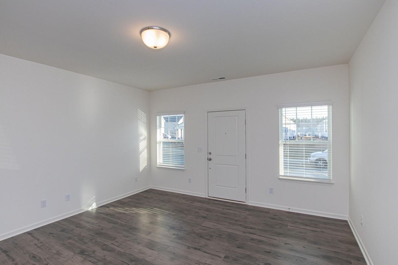 3979 Wagon Way - Photo 4 of 29