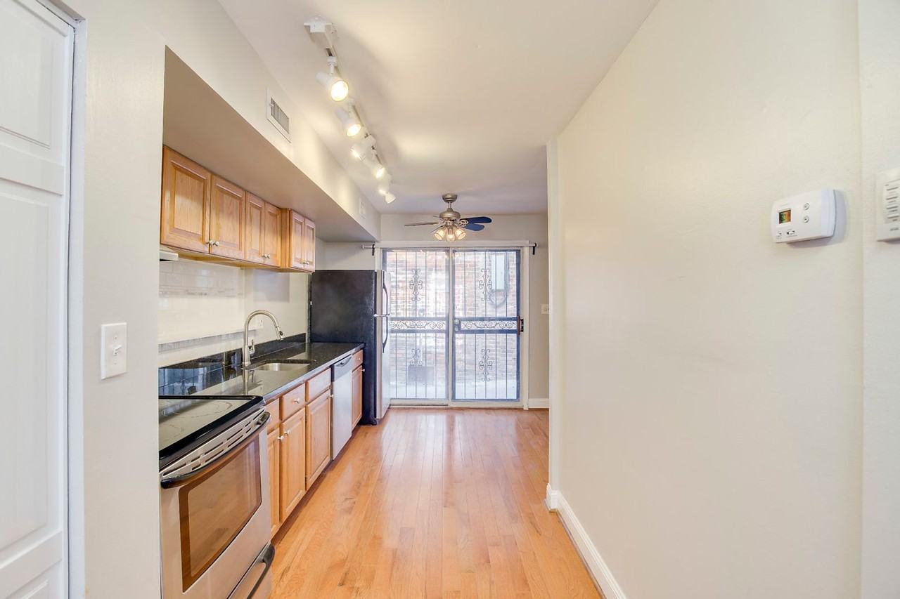7 E Hamburg St - Photo 7 of 16