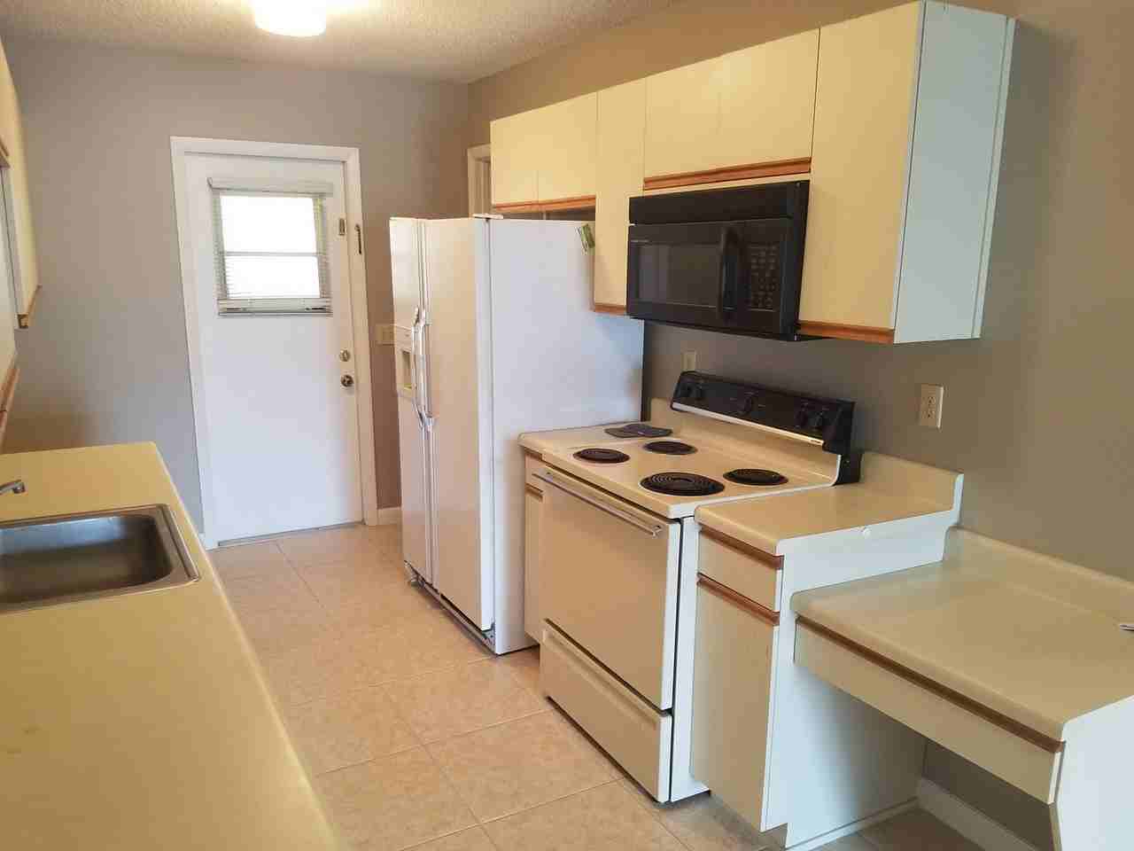 242 Winter Ridge Blvd - Photo 4 of 13