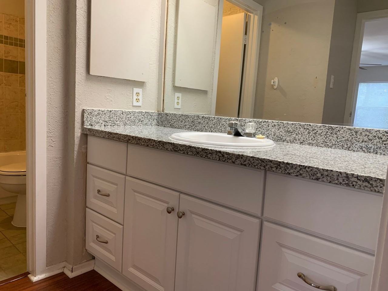 2 Goldthread Ct - Photo 7 of 50
