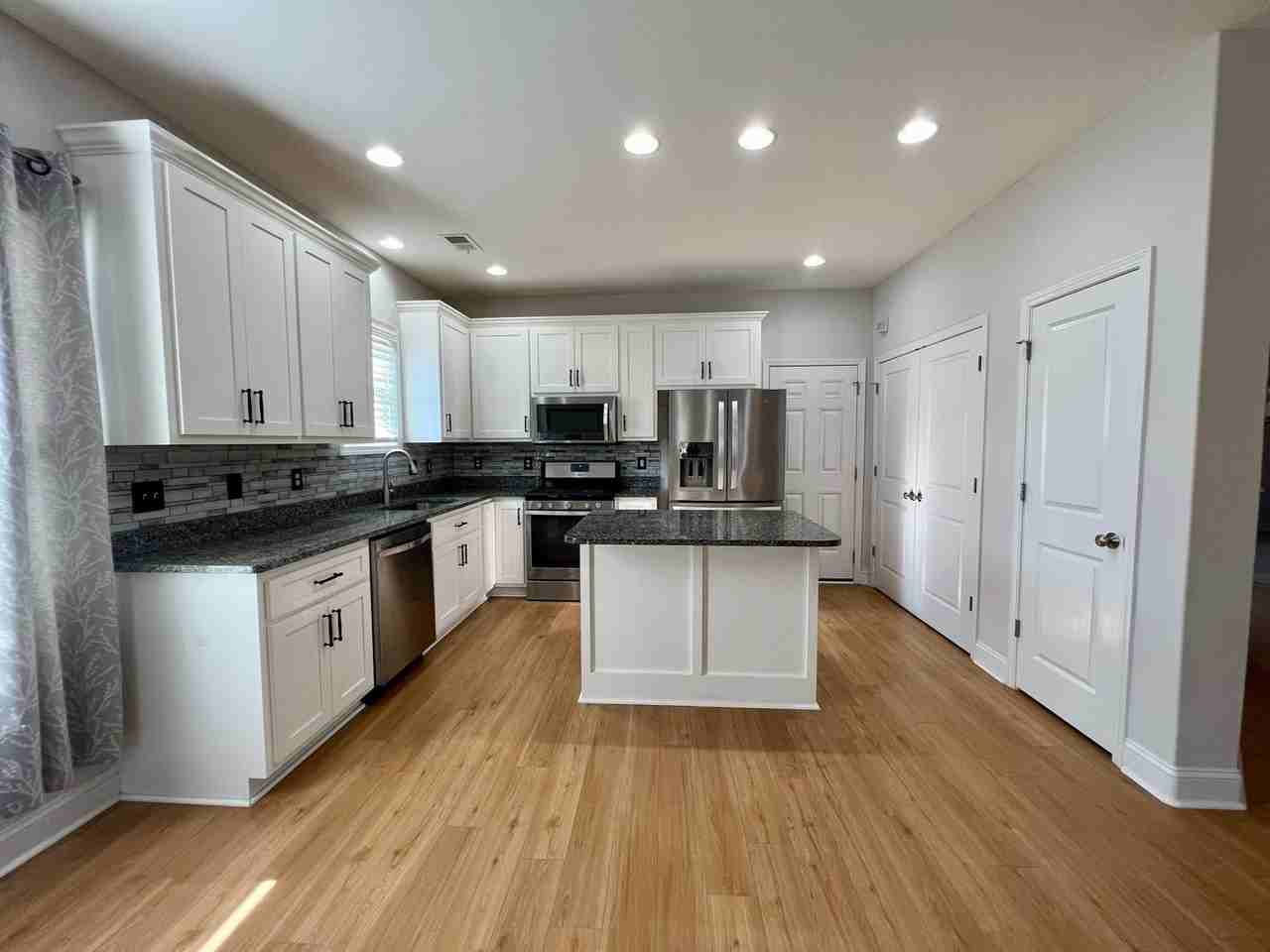 3104 Shandwick Dr - Photo 5 of 17