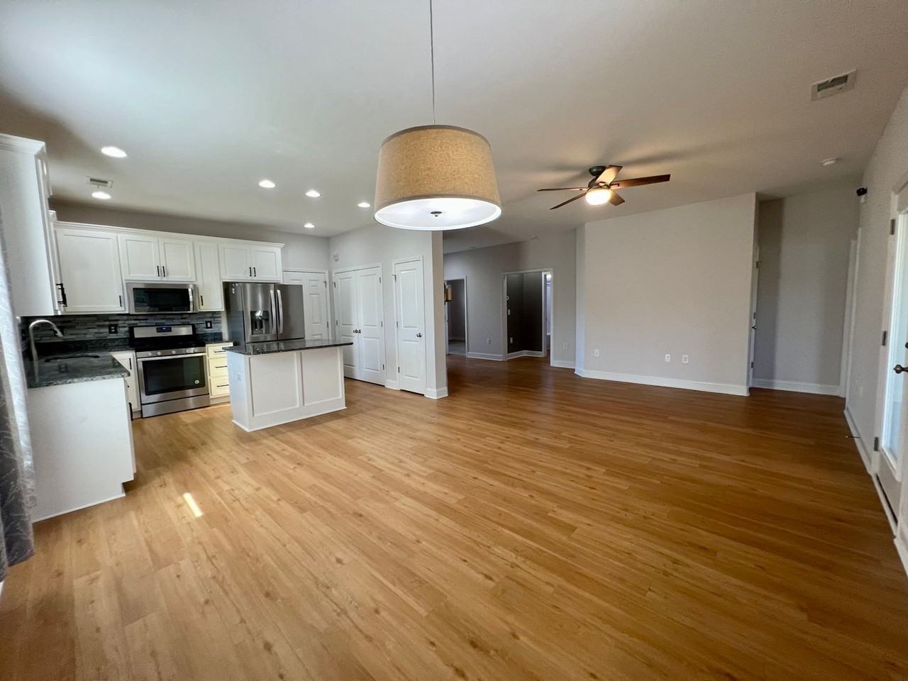 3104 Shandwick Dr - Photo 6 of 17