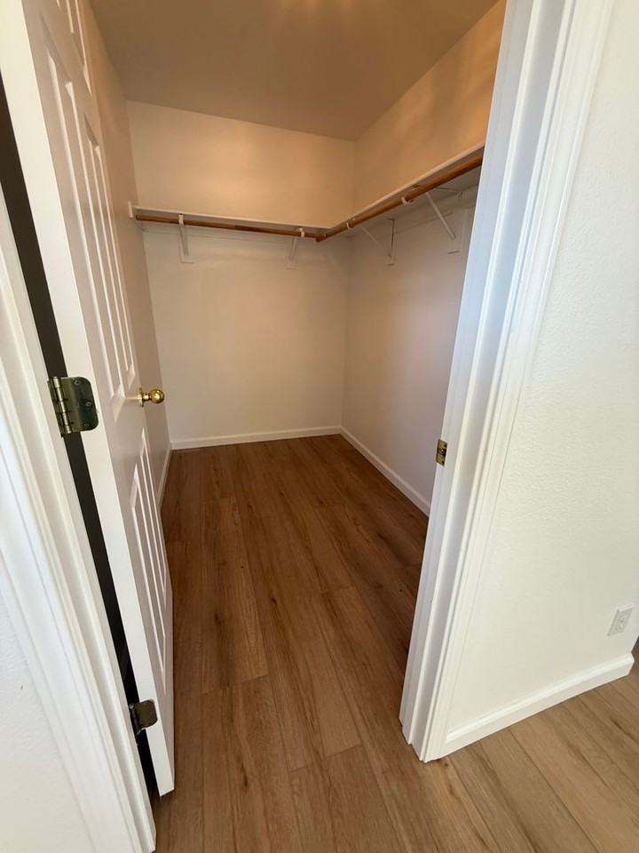 190 S 7th St - Photo 2 of 11