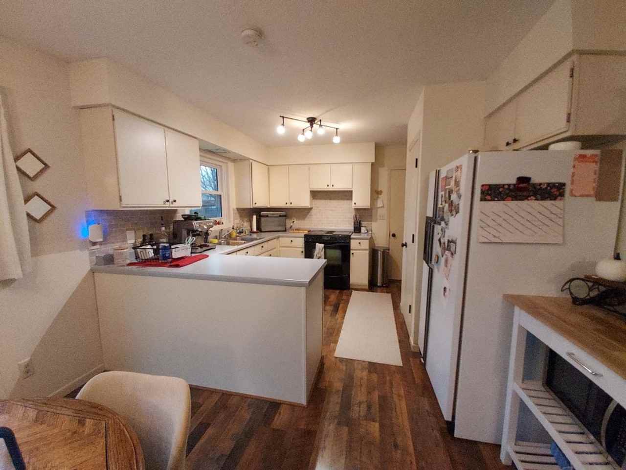 206 Acorn Ln - Photo 3 of 16