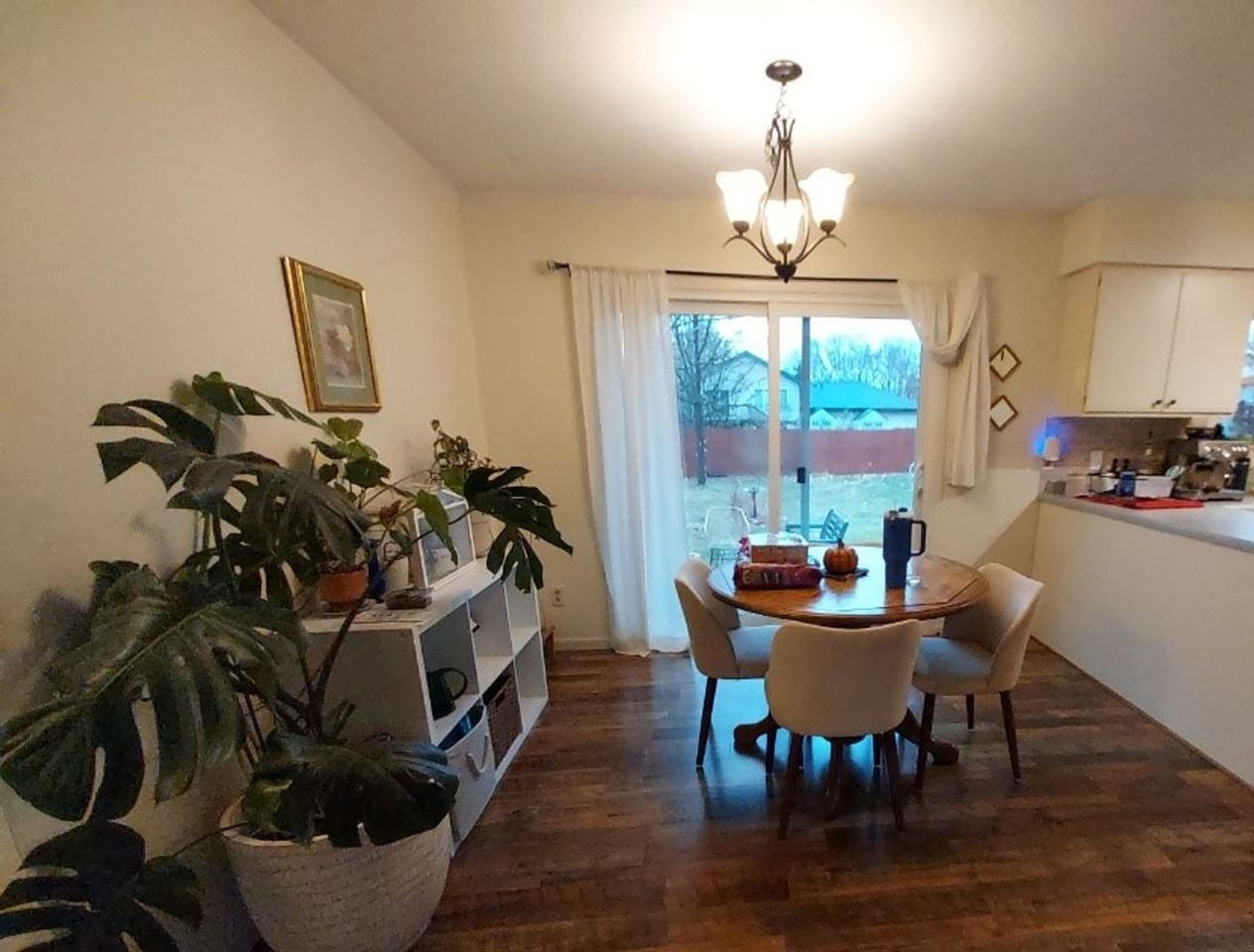 206 Acorn Ln - Photo 5 of 16