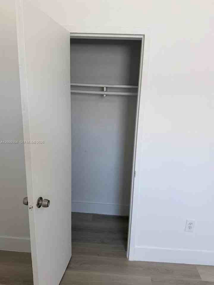 4840 Nw 27th Ave #2 - Photo 7 of 10