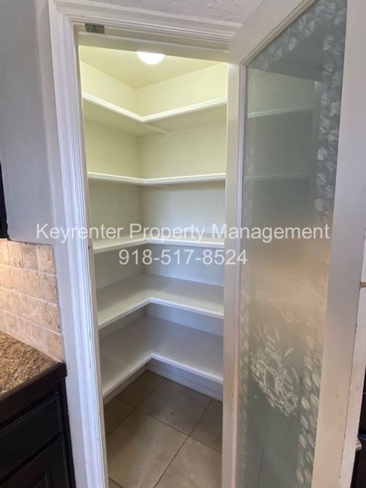 8056 Quail Ridge Rd - Photo 5 of 21
