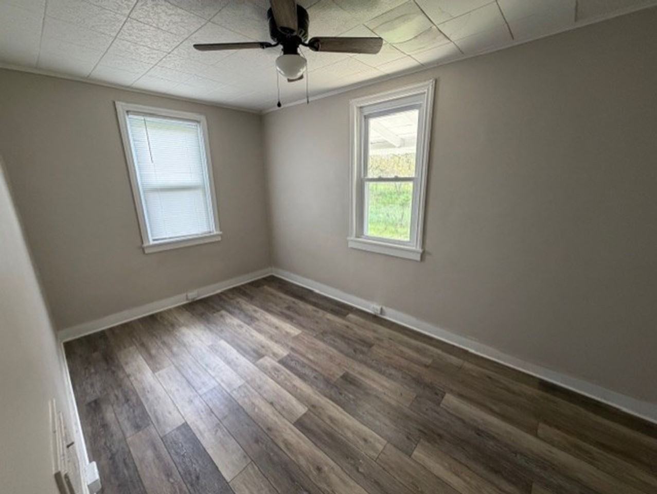 1660 Bamberger Rd - Photo 3 of 19