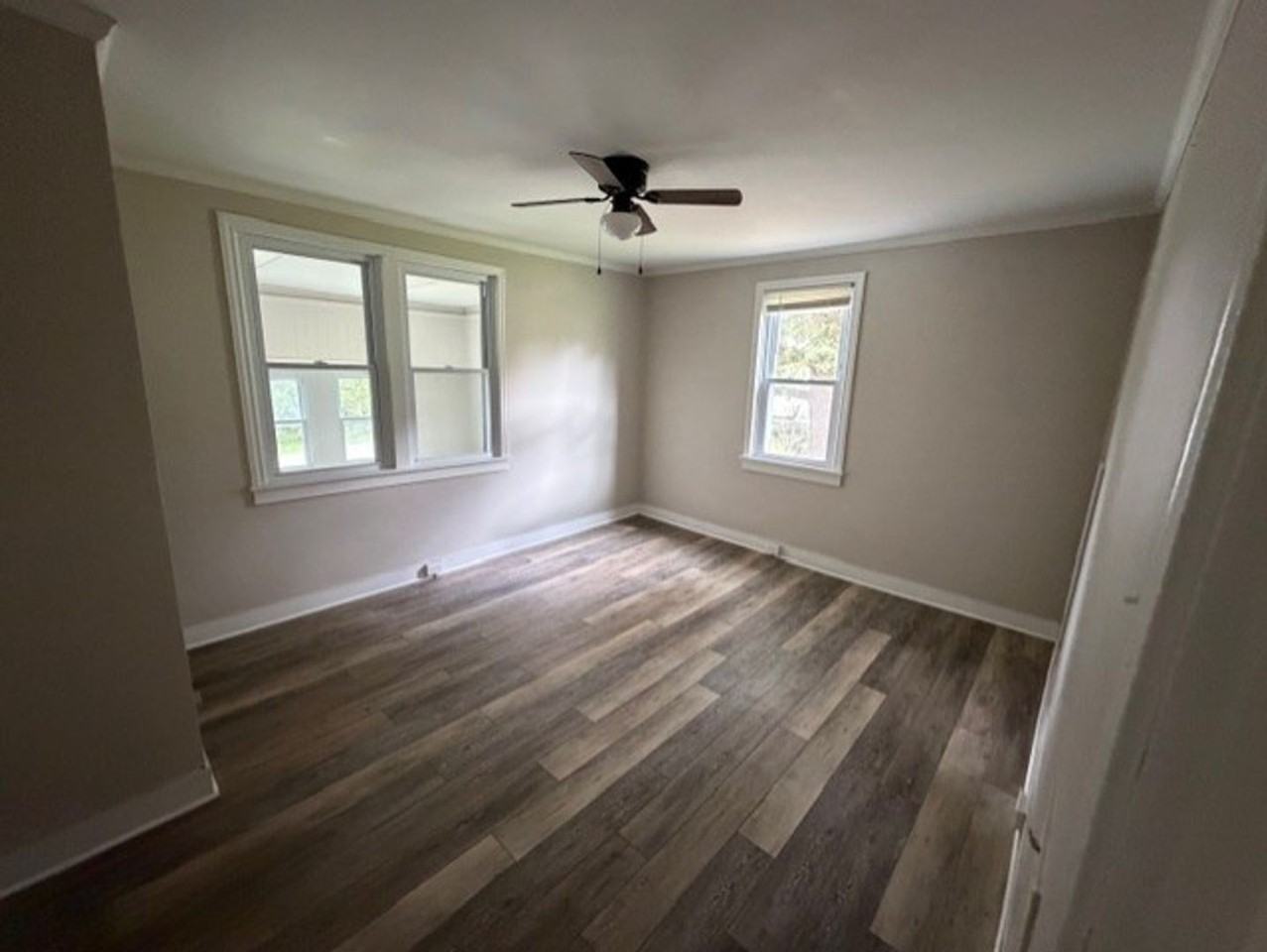 1660 Bamberger Rd - Photo 4 of 19