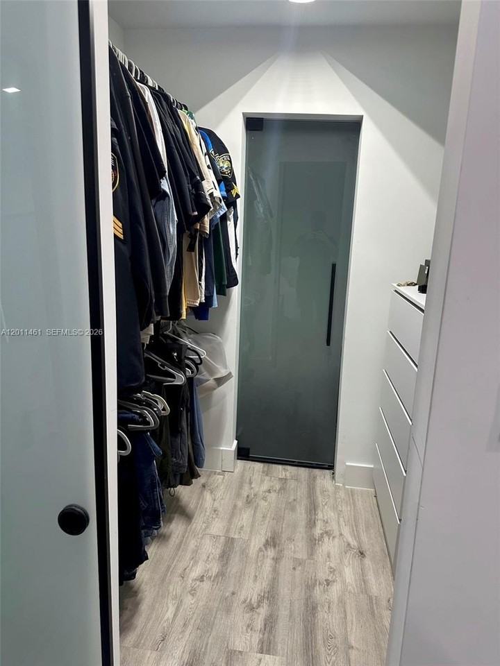 709 Sw 79th Ter - Photo 6 of 16
