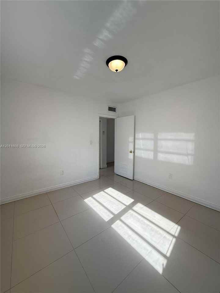 4410 W Flagler St #108 - Photo 7 of 8
