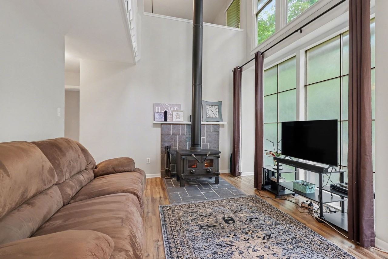 8631 Scottingham Dr - Photo 3 of 23