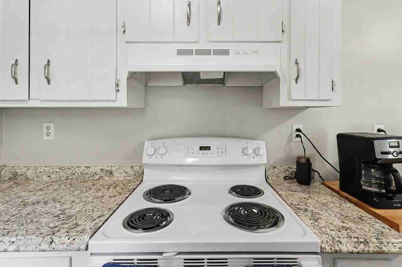 8631 Scottingham Dr - Photo 7 of 23