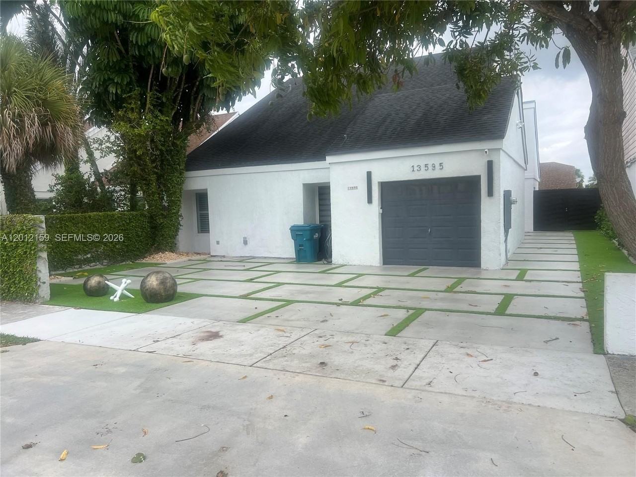 13595 Sw 99th St - Photo 4 of 44