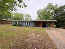 105 Willow Dr - Photo 1 of 1