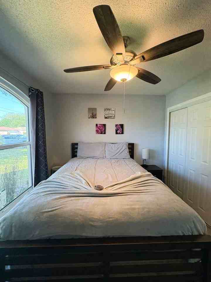 654 N Delmonte Ct - Photo 6 of 18