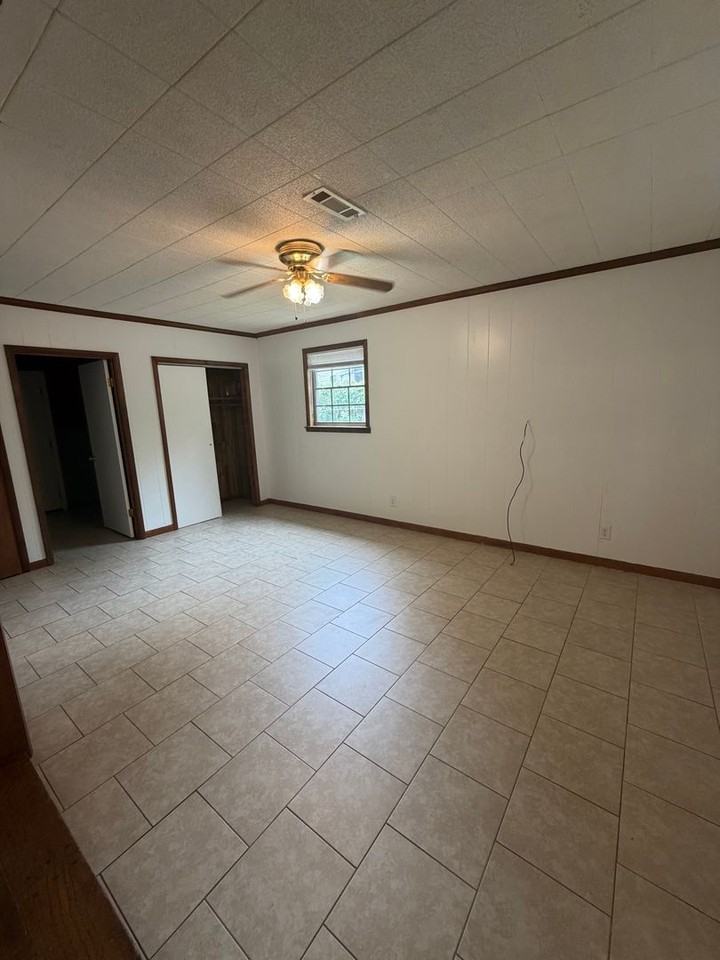 114 Fairview Ln - Photo 5 of 15