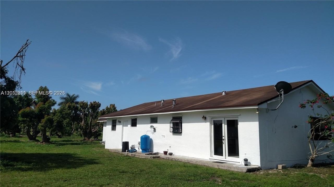 19600 Sw 256th St #A - Photo 4 of 20