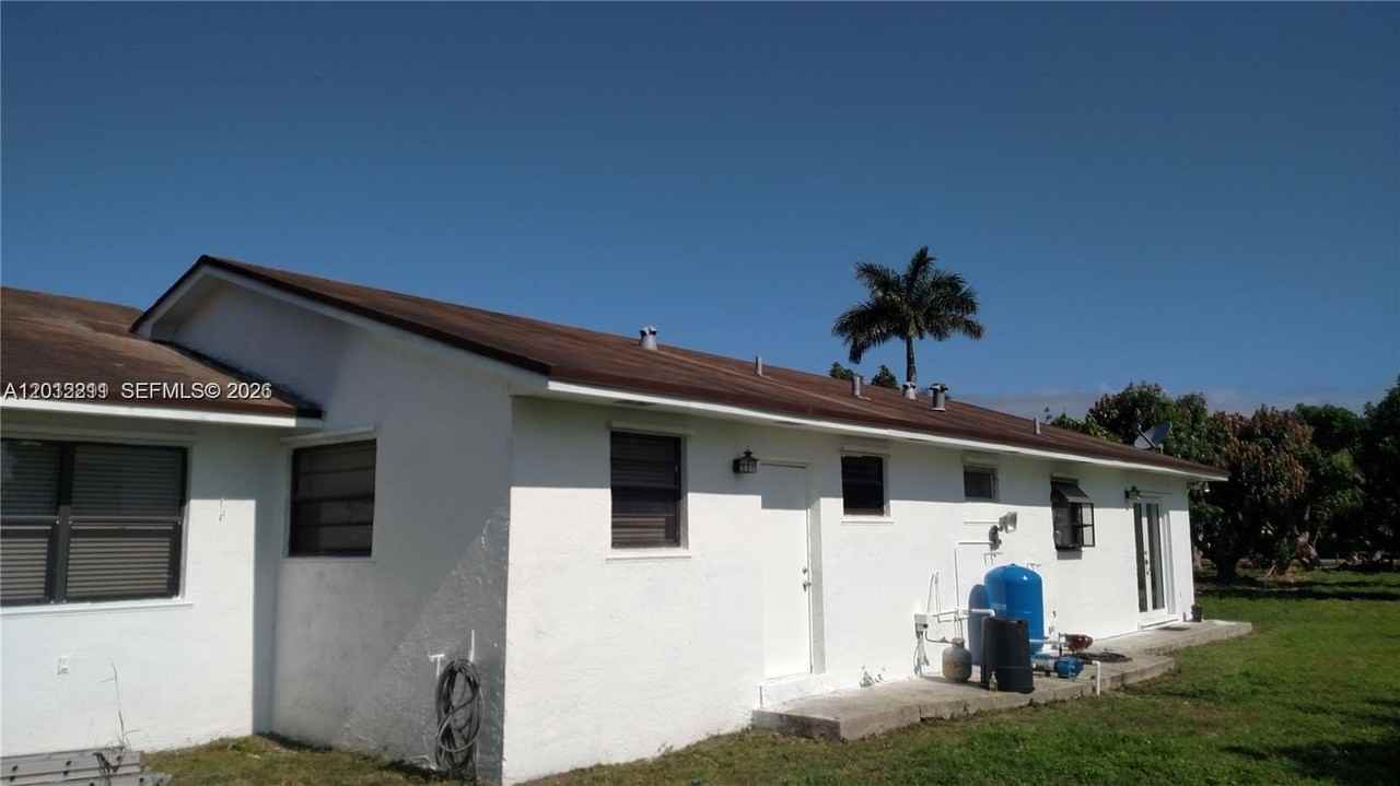 19600 Sw 256th St #A - Photo 5 of 20