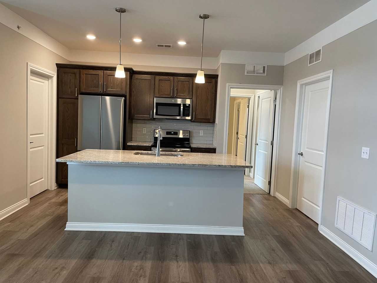 14324 Wexford Dr - Photo 4 of 38