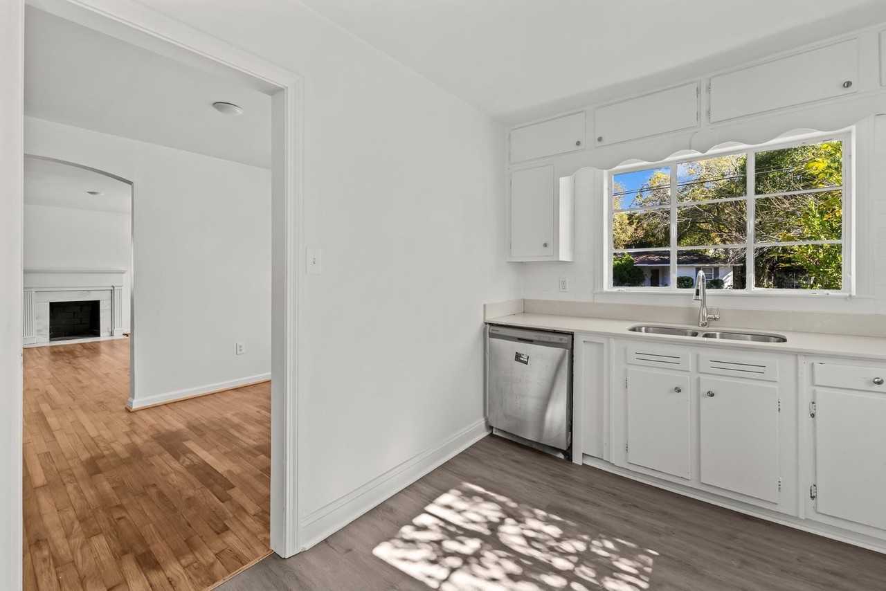 7840 8th Ave S - Photo 4 of 16