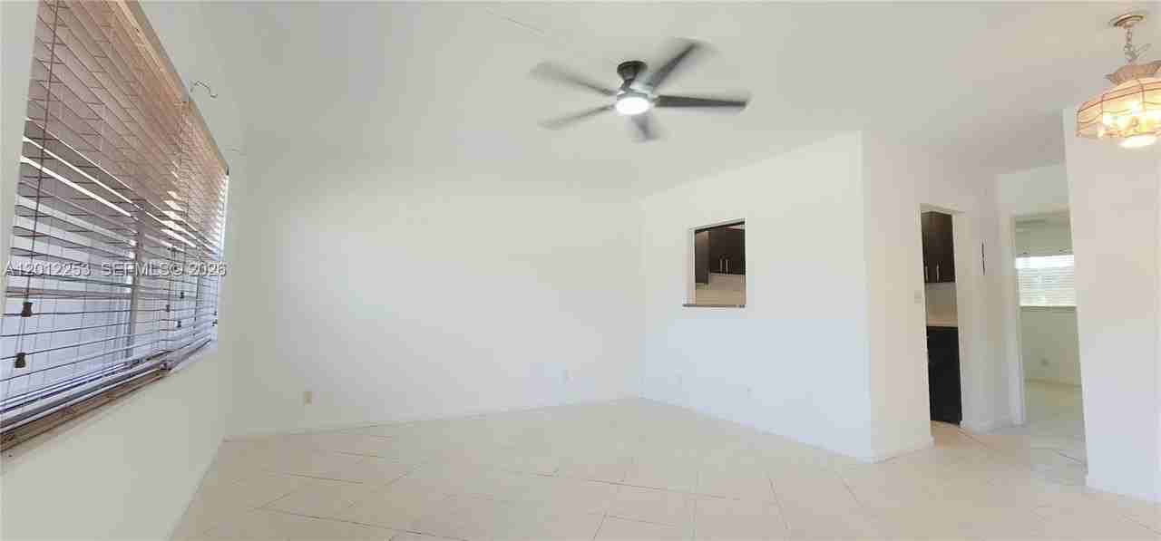 304 Nw 30th Ct #102 - Photo 2 of 15