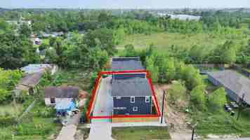 featured image of 8102 Crestview Dr #B