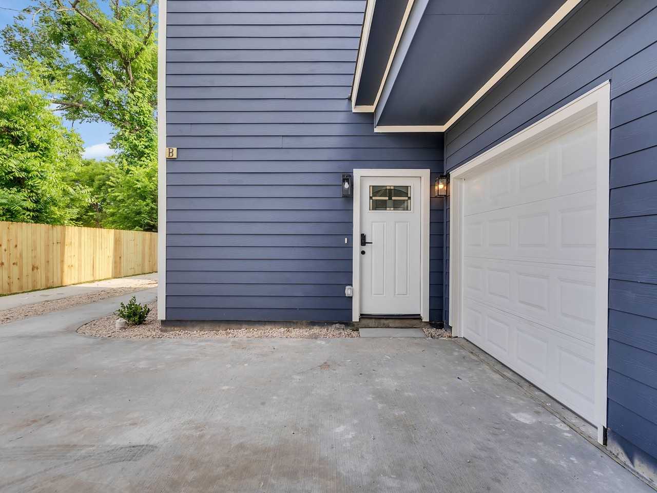 8102 Crestview Dr #B - Photo 7 of 30