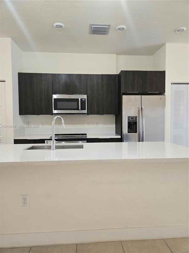 7819 Nw 104th Ave #21 - Photo 7 of 8