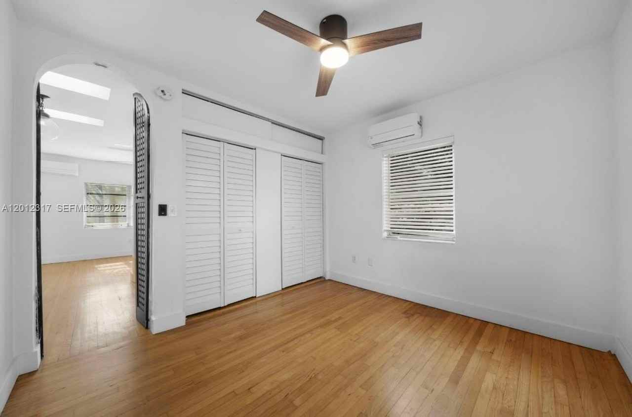 1612 Michigan Ave #11 - Photo 6 of 18