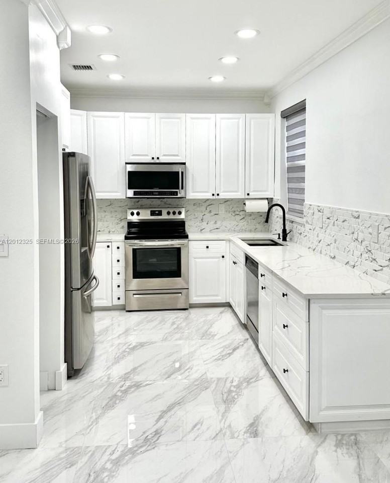721 Nw 170th Ter #721