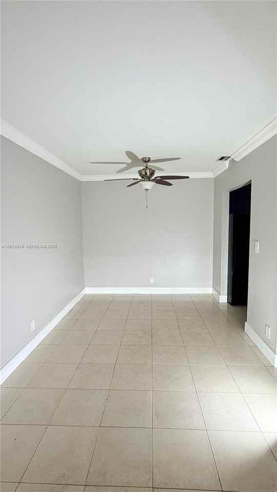581 Kathy Ln #D - Photo 5 of 16