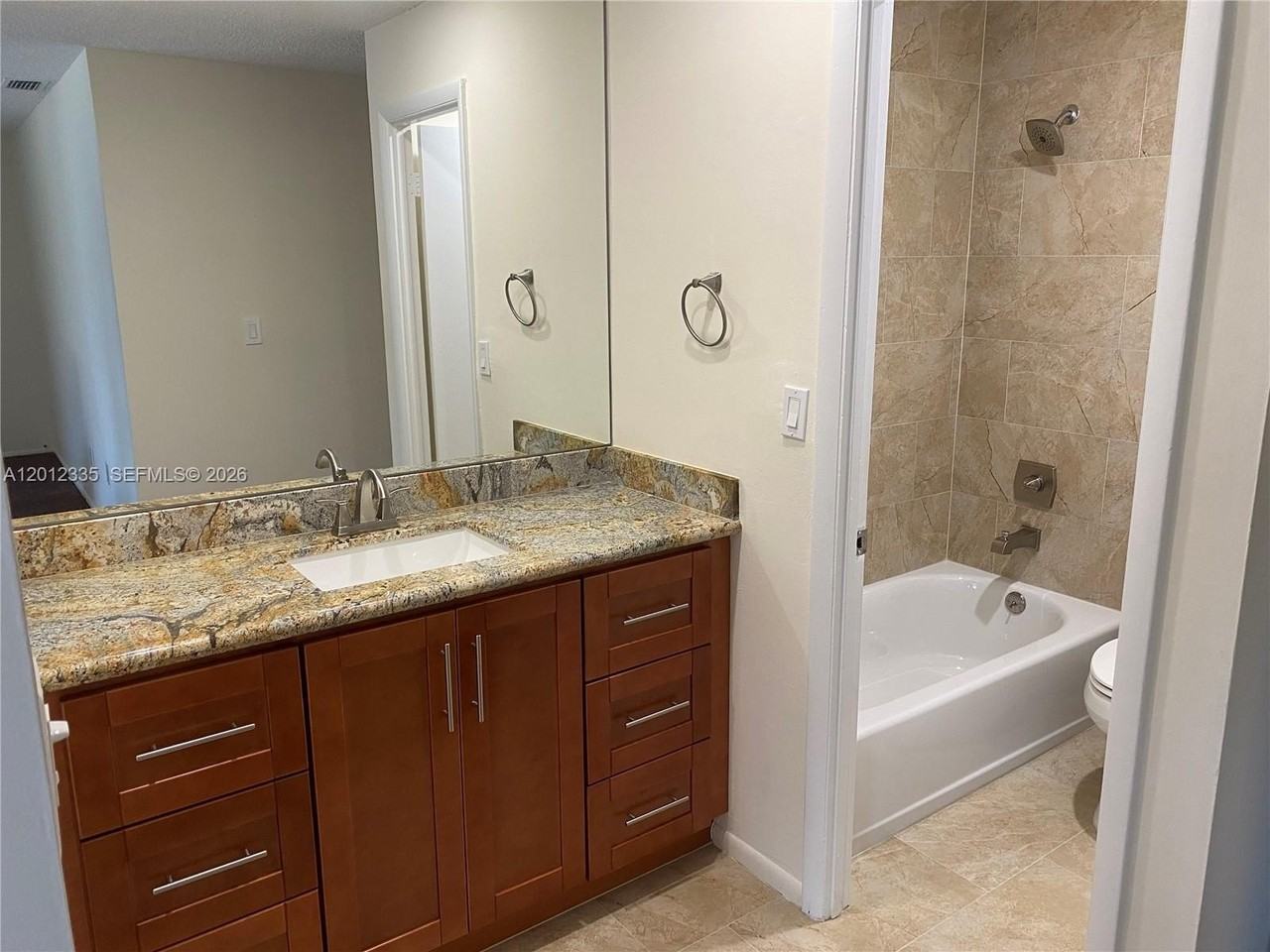 13711 Sw 84th St #A - Photo 4 of 11