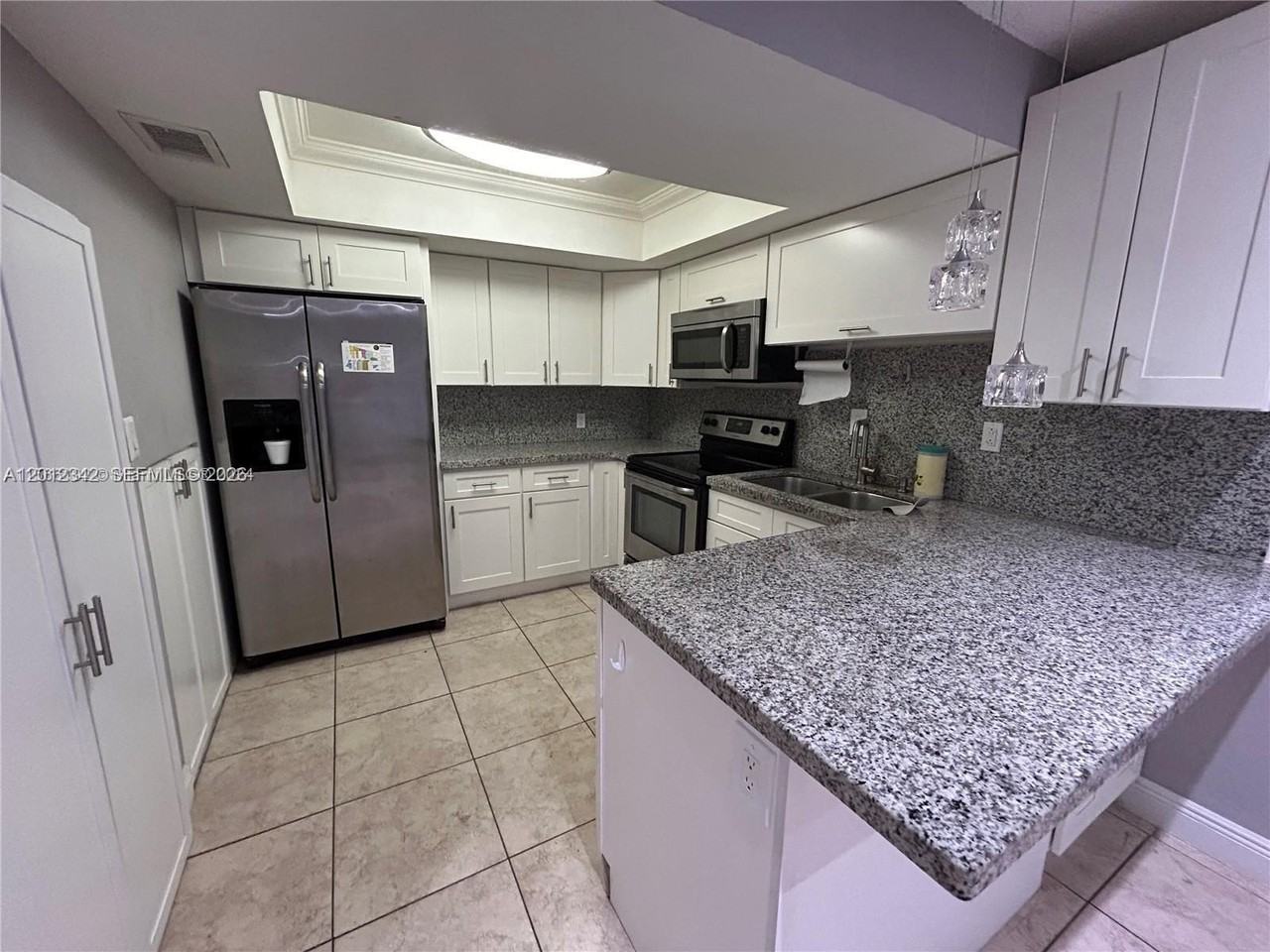 29 Madrid Ln #8-9 - Photo 6 of 28