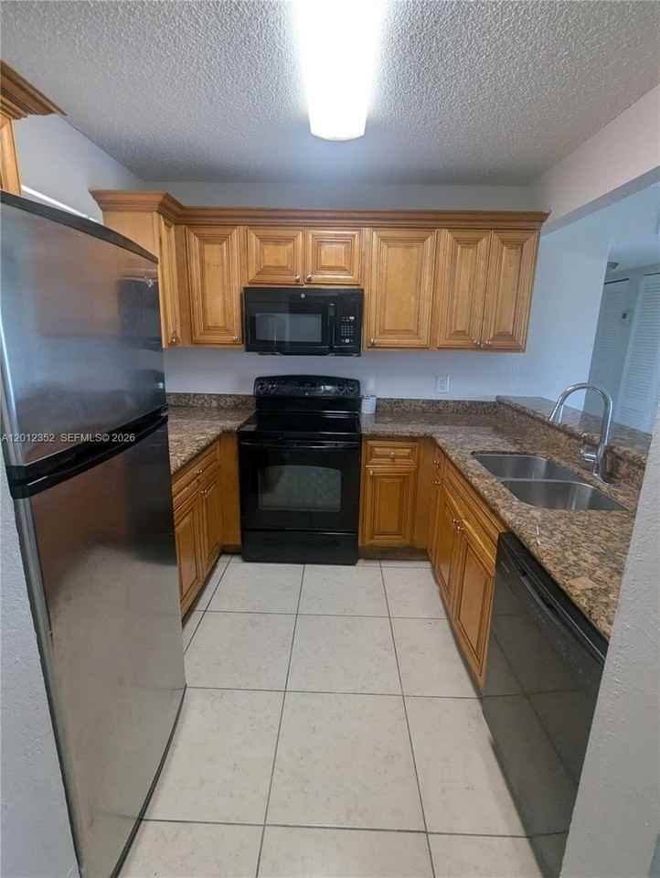 1564 Lake Crystal Dr #F - Photo 2 of 12