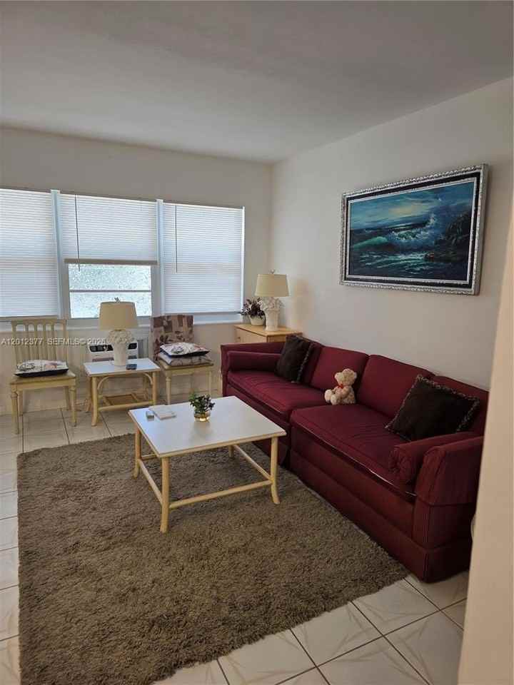 2001 S Ocean Dr #15 - Photo 4 of 11