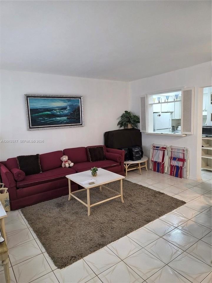 2001 S Ocean Dr #15 - Photo 6 of 11