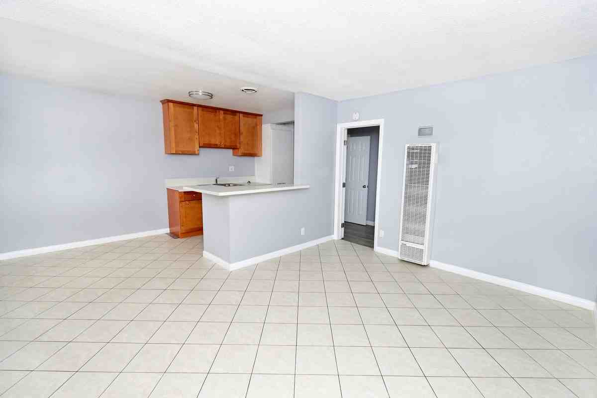 255 East Artesia Boulevard #5 - Photo 4 of 7