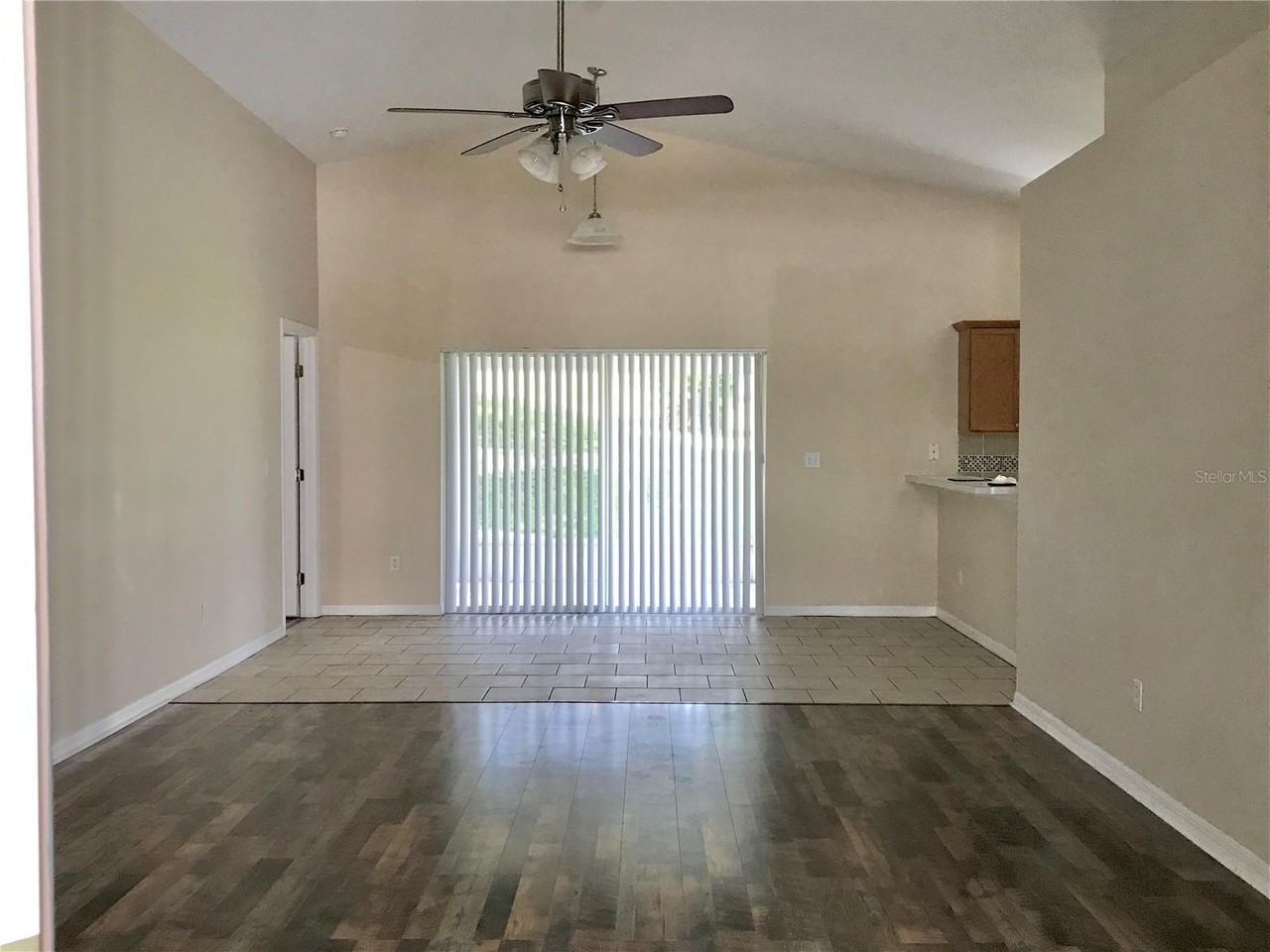 989 Scenic View Cir - Photo 3 of 30