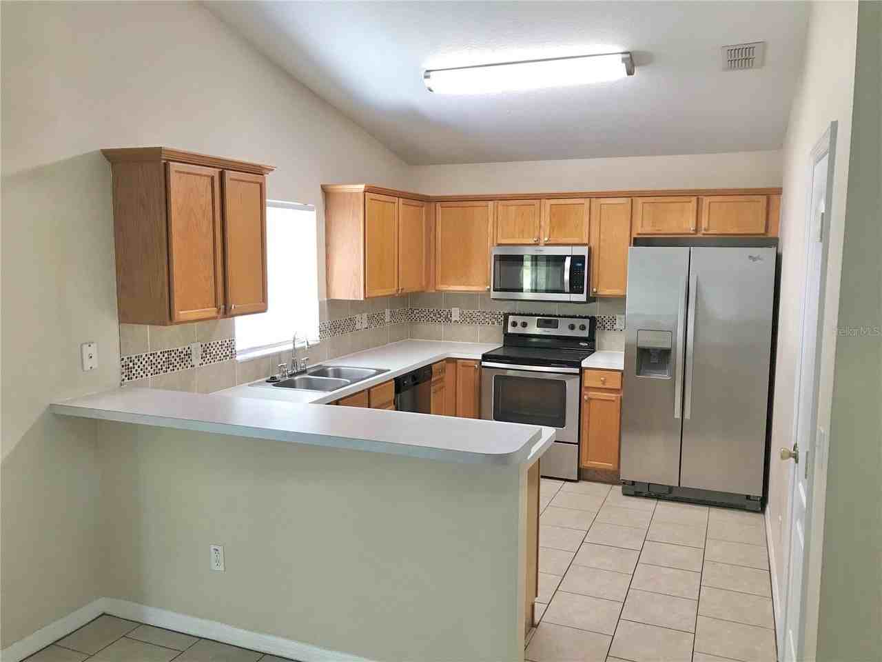 989 Scenic View Cir - Photo 4 of 30
