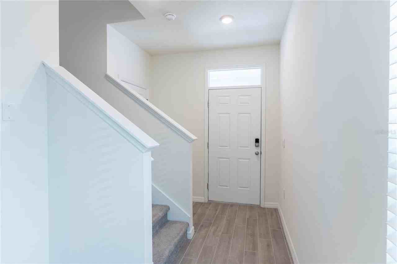 4807 Sw 51st Dr - Photo 4 of 35