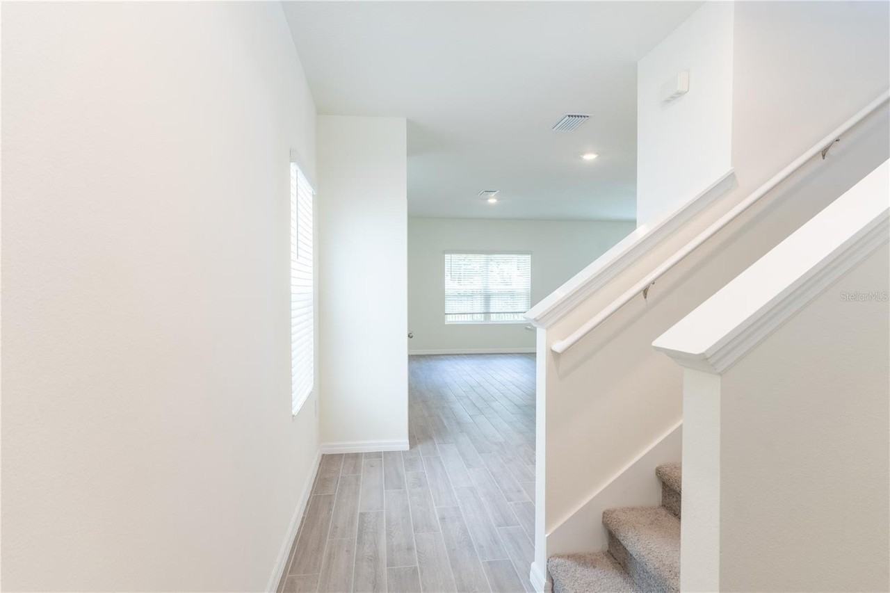 4807 Sw 51st Dr - Photo 5 of 35